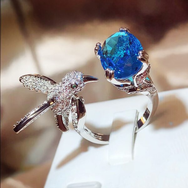Women's Fashion Saint Mary's Hummingbird Ring – Elegant & Symbolic Jewelry