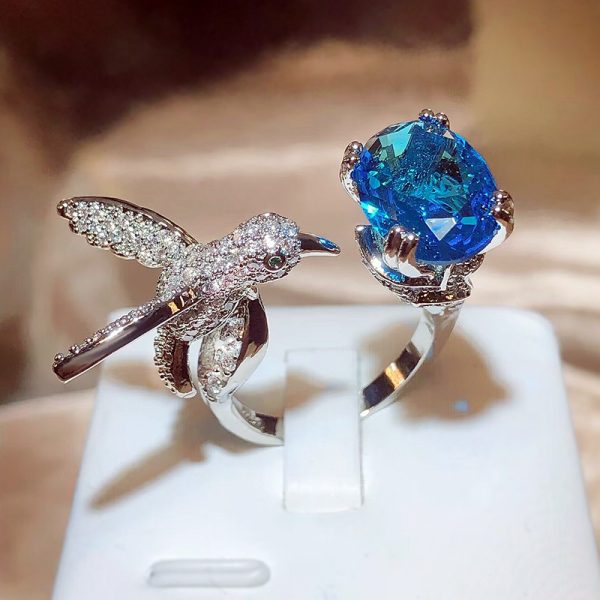 Women's Fashion Saint Mary's Hummingbird Ring – Elegant & Symbolic Jewelry