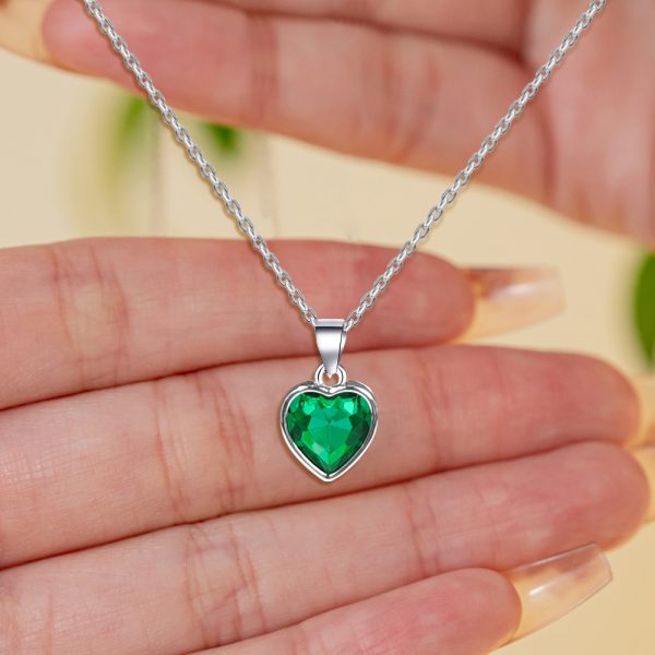 Wishing Heart™ – Emerald Green Heart Necklace for Your Deepest Wishes